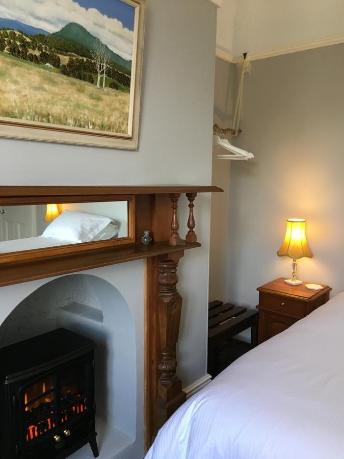 บอสโคเบล ออฟ แทสมาเนีย Bed & Breakfast อัลเวอร์สโตน ภายนอก รูปภาพ